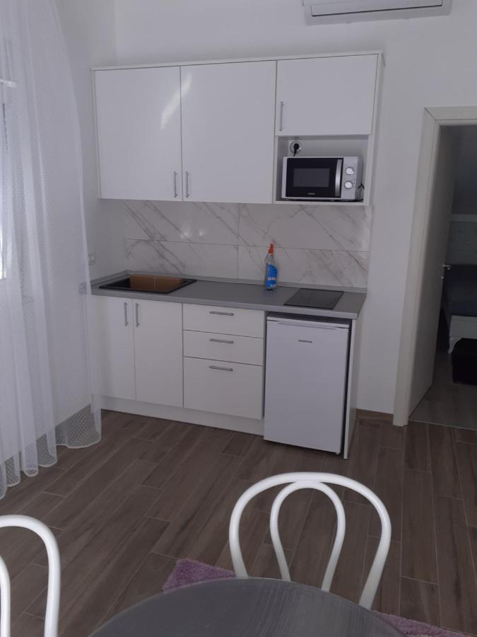 Apartmani Tolj Makarska Eksteriør bilde