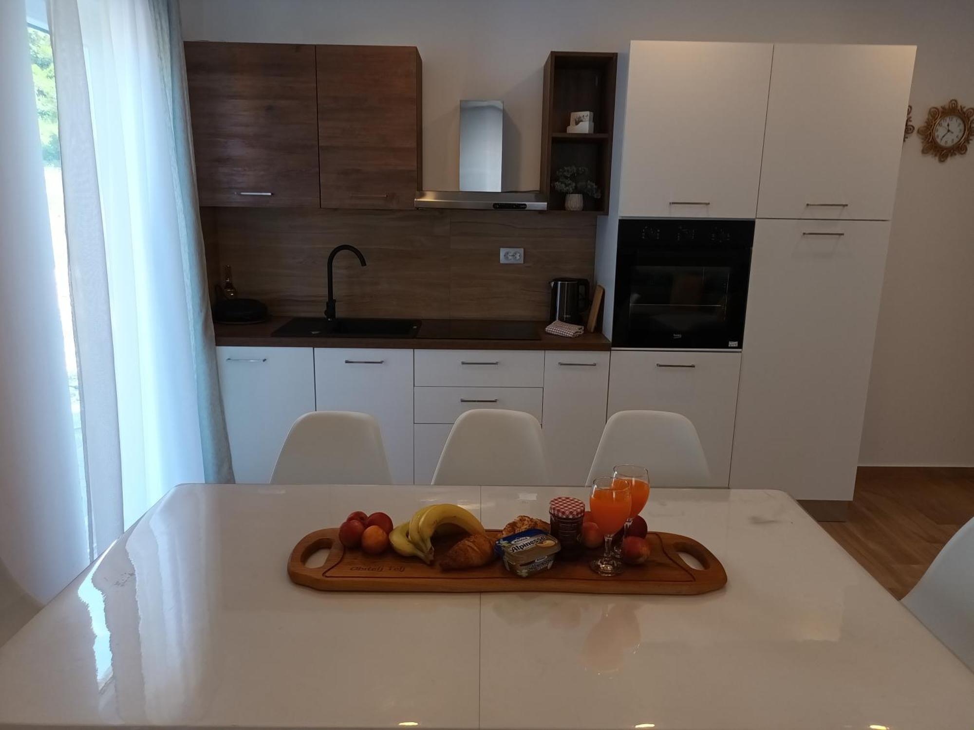 Apartmani Tolj Makarska Eksteriør bilde