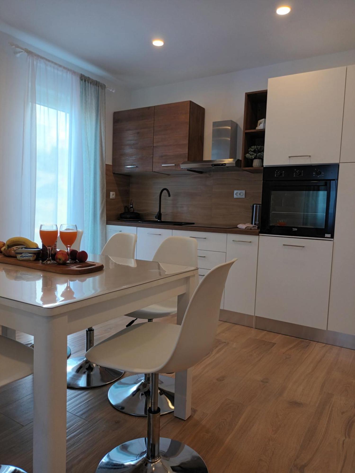 Apartmani Tolj Makarska Eksteriør bilde