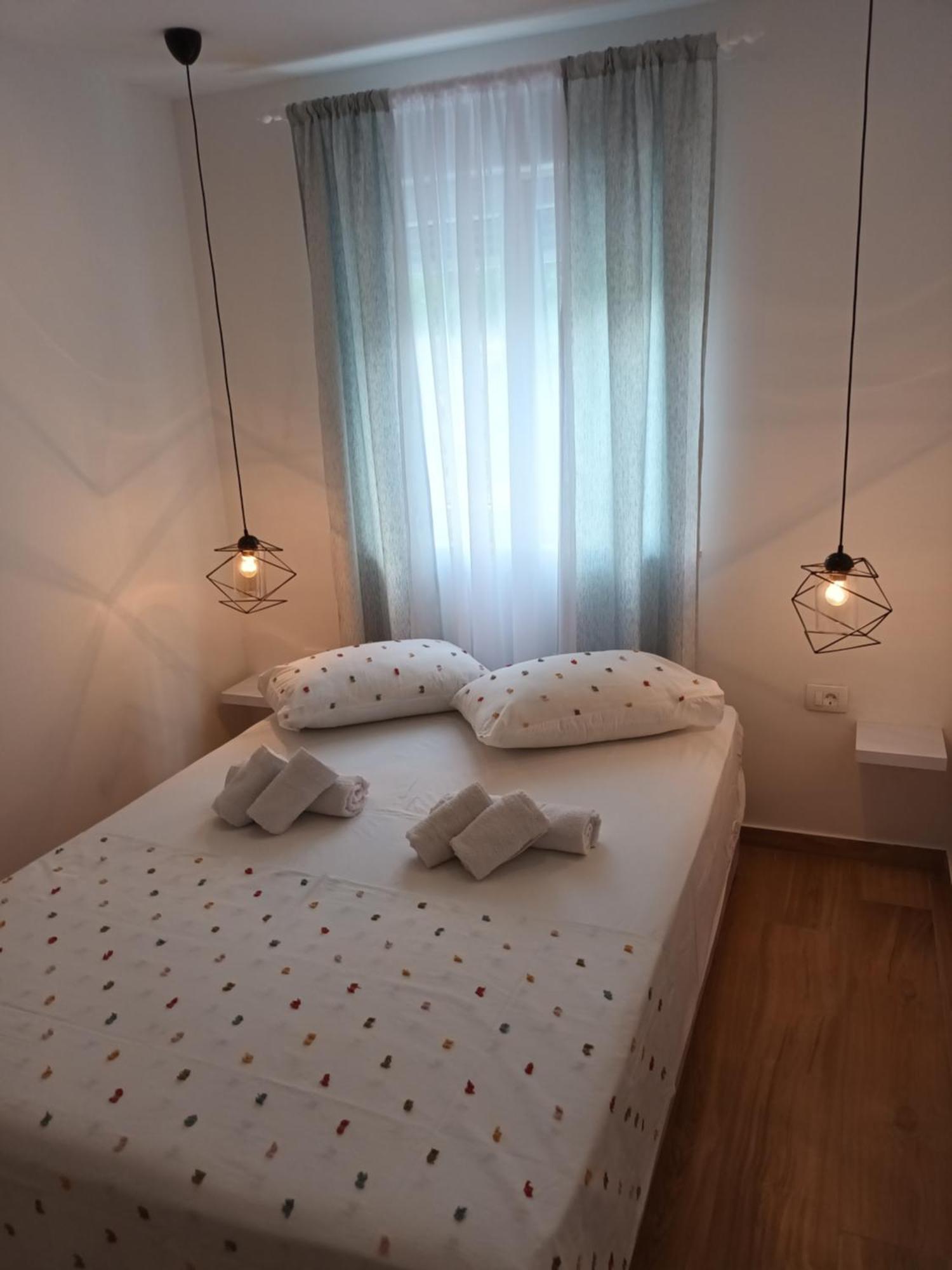 Apartmani Tolj Makarska Eksteriør bilde
