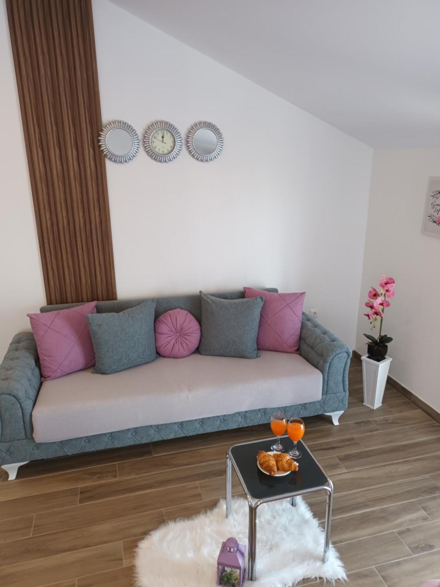 Apartmani Tolj Makarska Eksteriør bilde